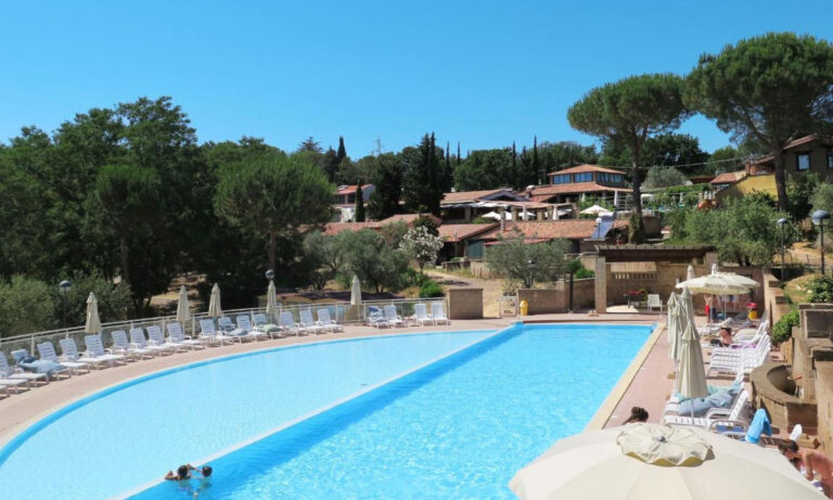 Camping Centro Vacanze II Borgo Toscane zwembad