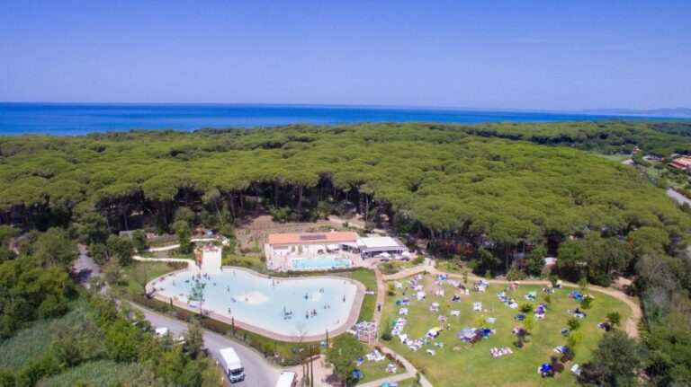 Camping Etruria toscane italie bovenaanzicht