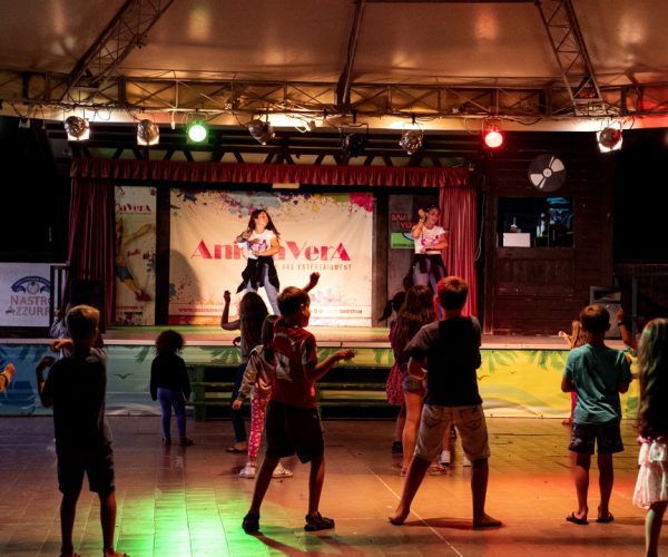 animatie op Camping Baia verde in Toscane