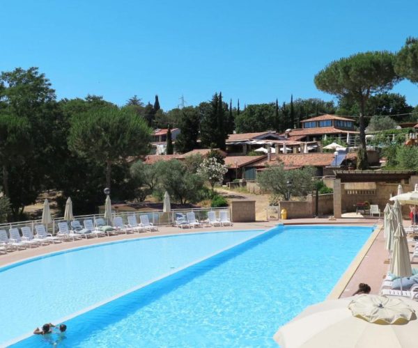 Camping Centro Vacanze II Borgo Toscane zwembad