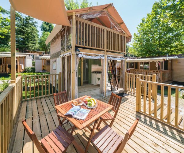 Glamping op Camping Hu Norcenni Girasole Village in Toscane