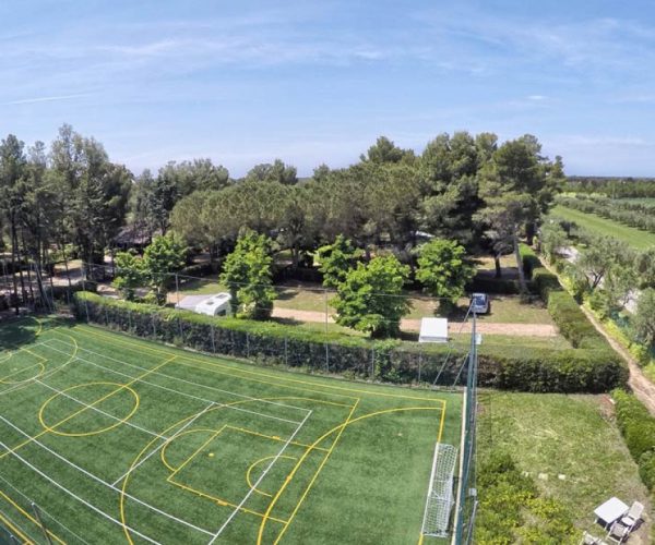 Sportvelden op camping le capanne in toscane