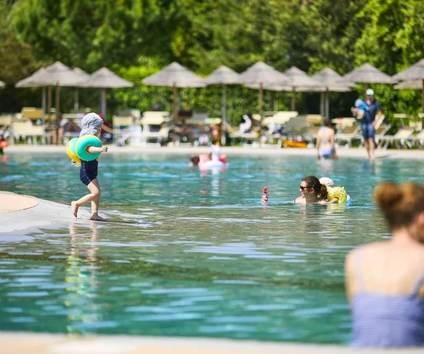 Camping Le Esperidi zwembad