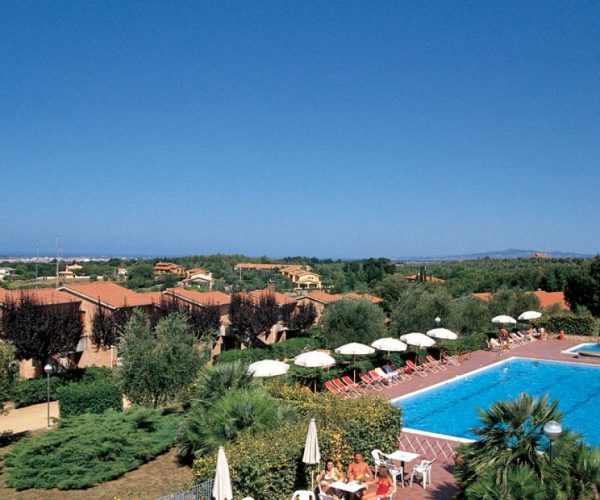 Camping Valle Gaia Toscane uitzicht over het zwembad