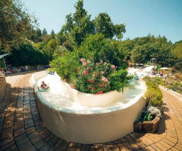 Camping Vallicella glamping resort toscane glijbaan