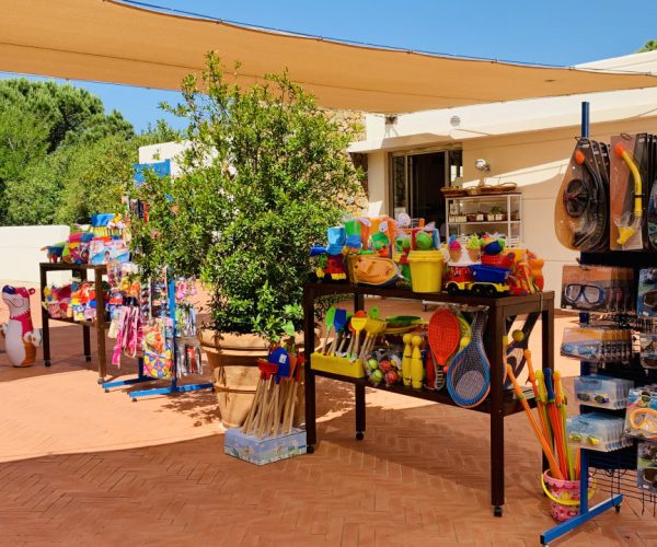 Camping Village Rochette Toscane supermarktje