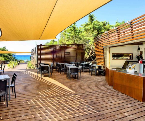 Camping Village Rochette Toscane terrasje
