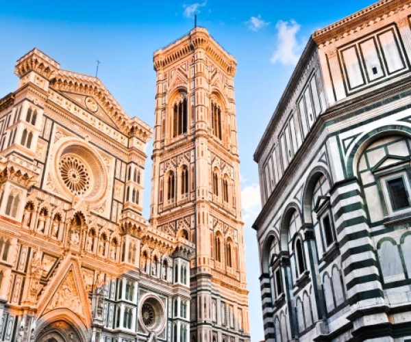 kamperen op een camping vlakbij de stad florence in italie